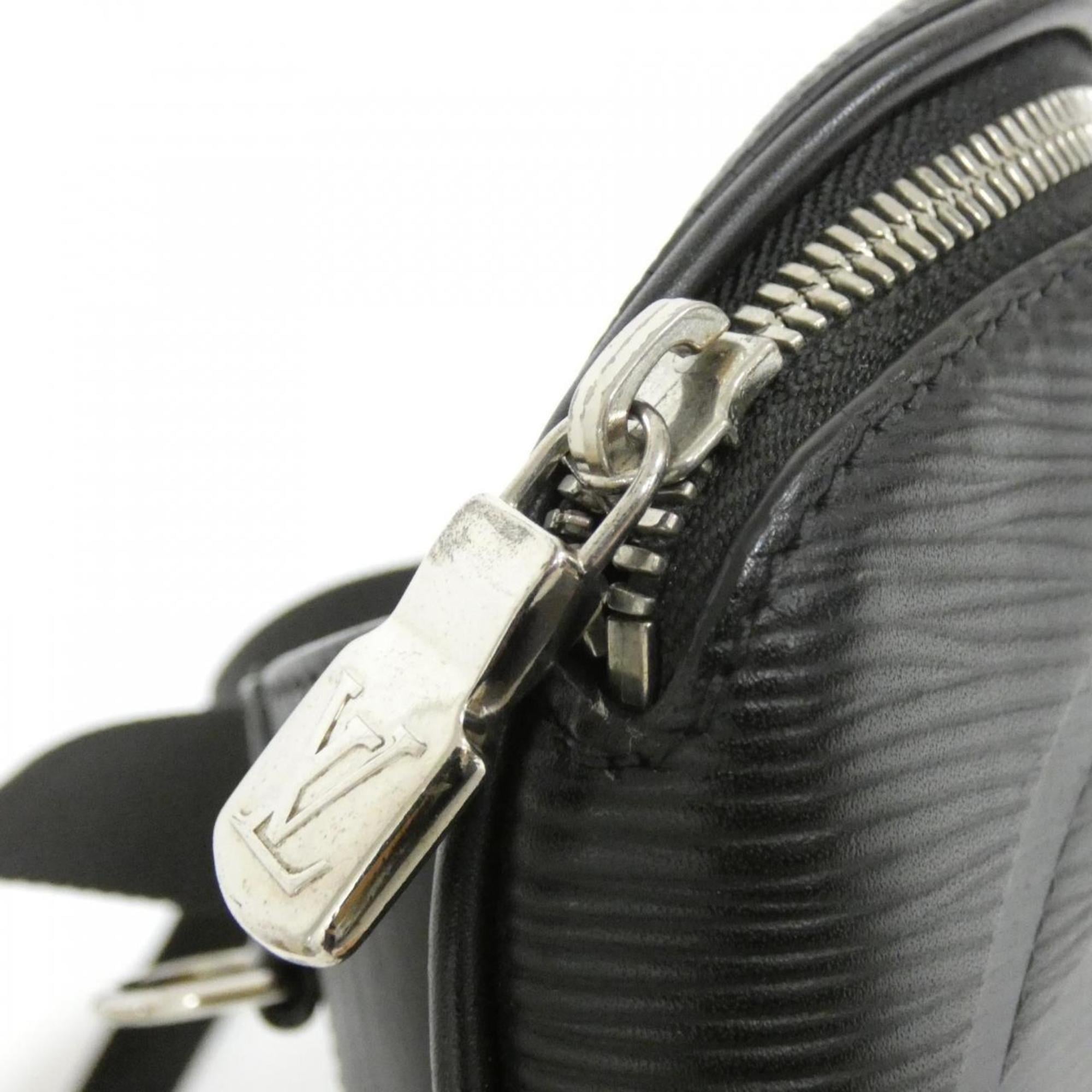 Louis Vuitton Black Leather Shoulder Bag (Pre-Owned)