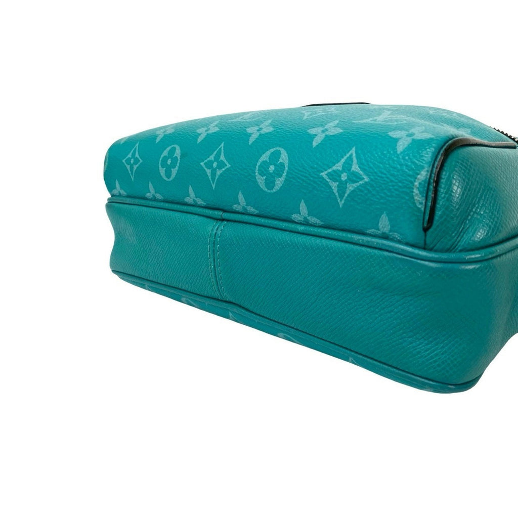 Louis Vuitton Green Leather Shoulder Bag (Pre-Owned)