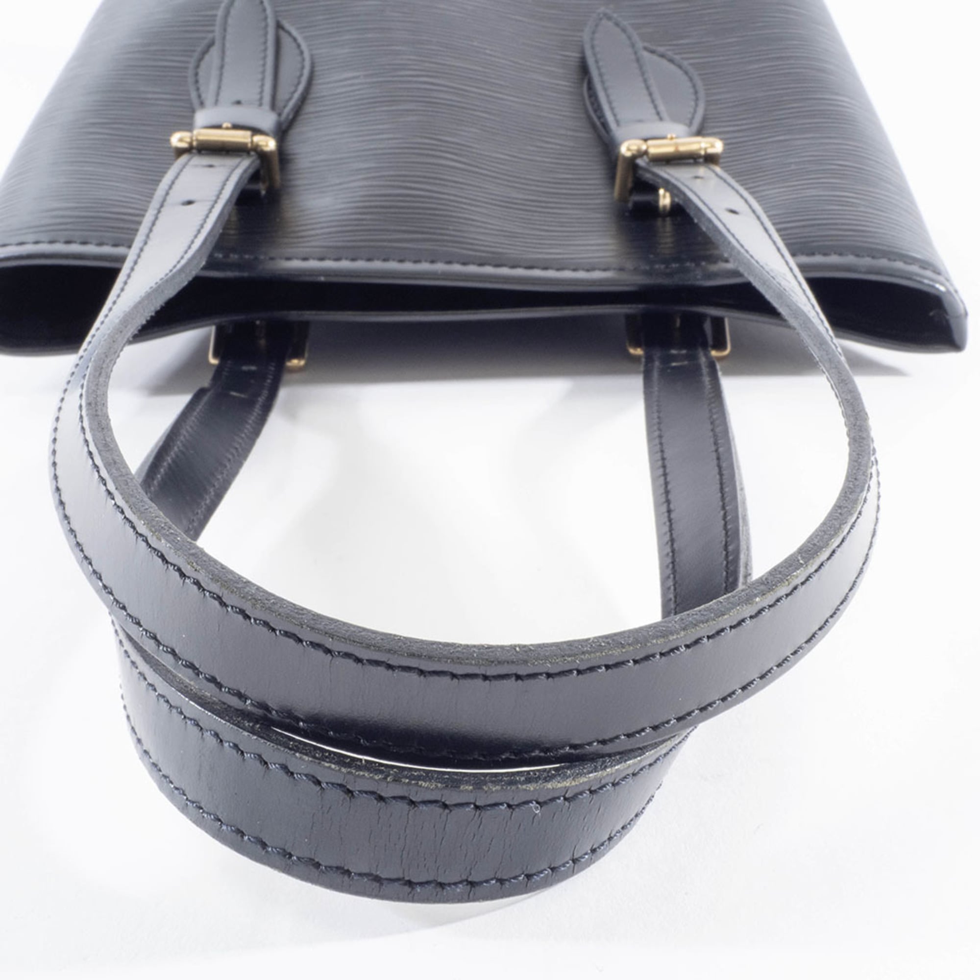 Louis Vuitton Noir Epi Leather Shoulder Bag (Pre-Owned)