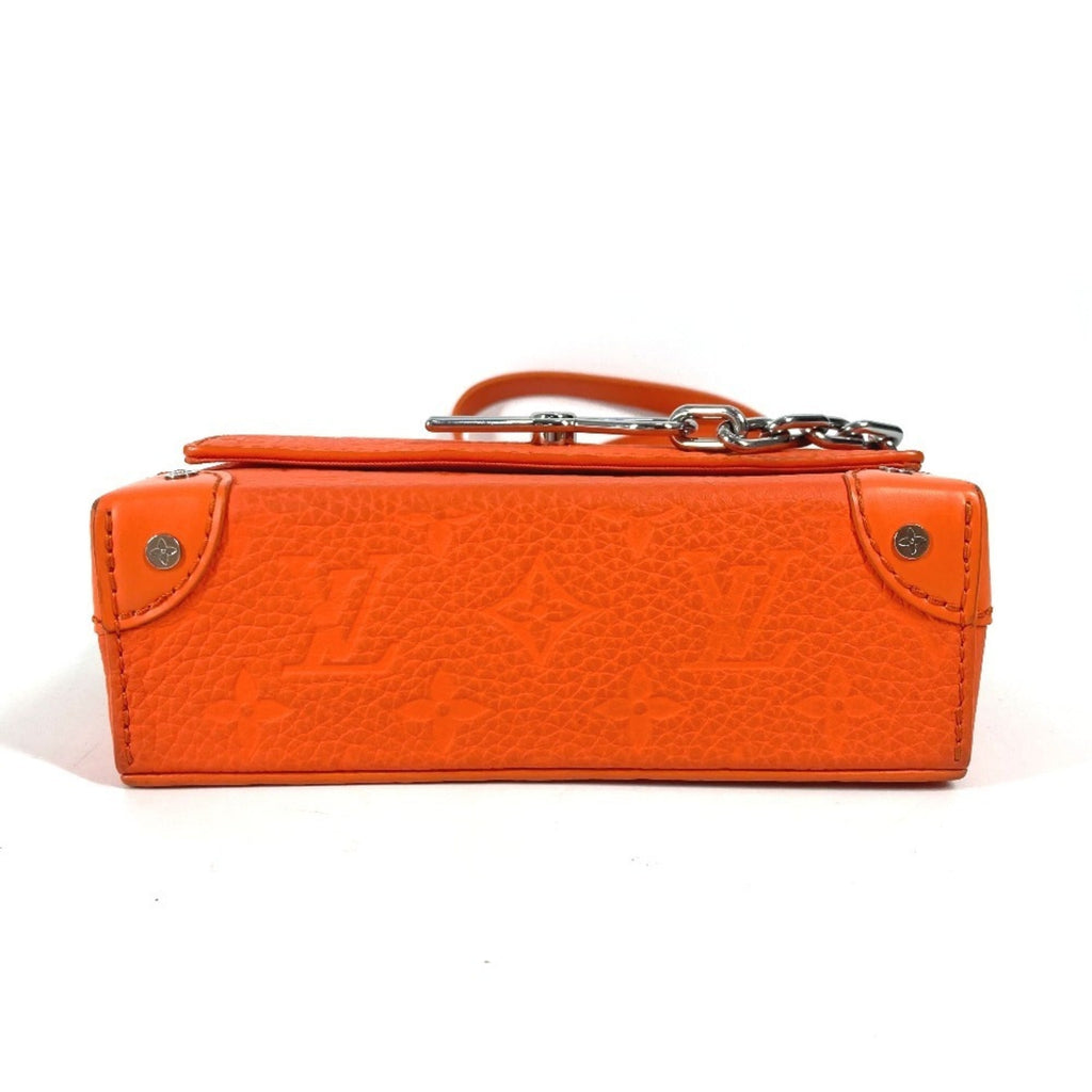 Louis Vuitton Orange Leather Pochette Shoulder Bag (Pre-Owned)