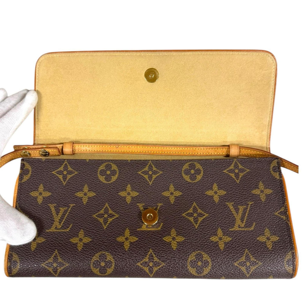 Louis Vuitton Monogram Brown Monogram Pochette Shoulder Bag (Pre-Owned)