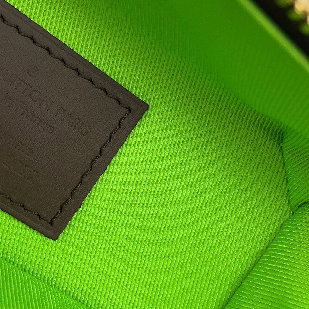 Louis Vuitton Green Monogram Handbag Shoulder Bag (Pre-Owned)