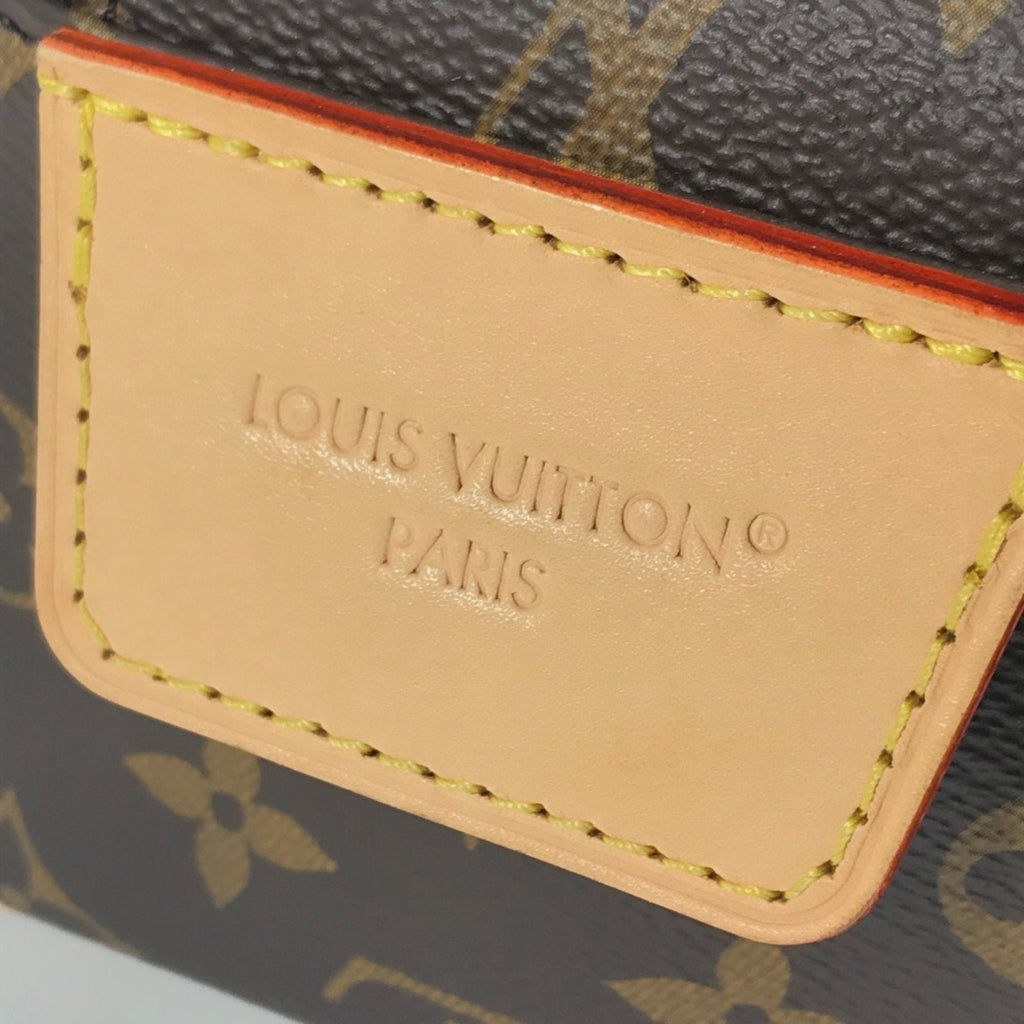 Louis Vuitton Brown Monogram Canvas Clutch Bag Pouch (Pre-Owned)
