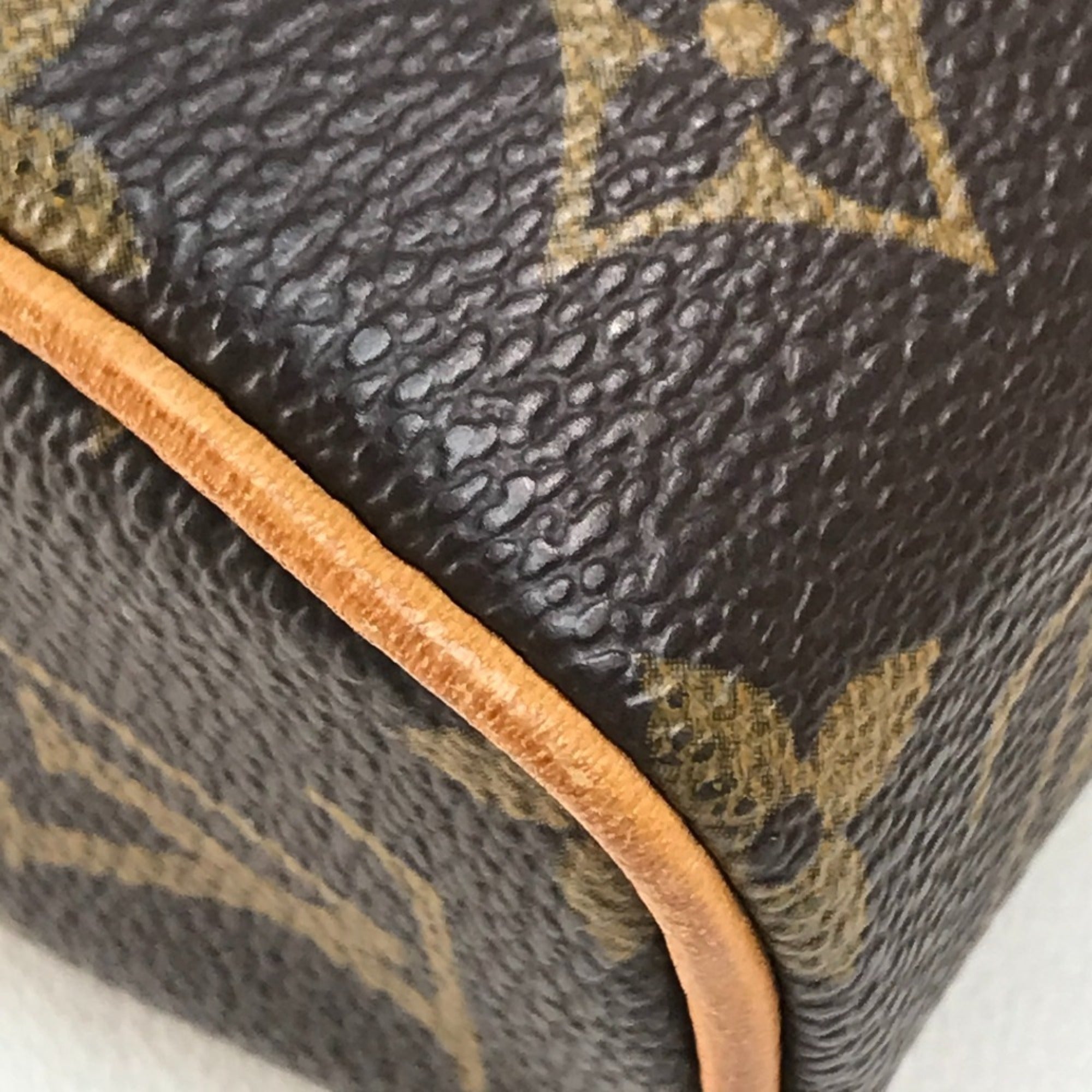 Louis Vuitton Monogram Brown Red Color Monogram Handbag (Pre-Owned)