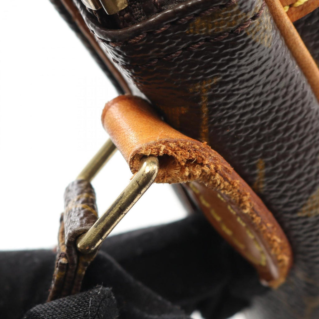 Louis Vuitton Brown Monogram Monogram Shoulder Bag (Pre-Owned)