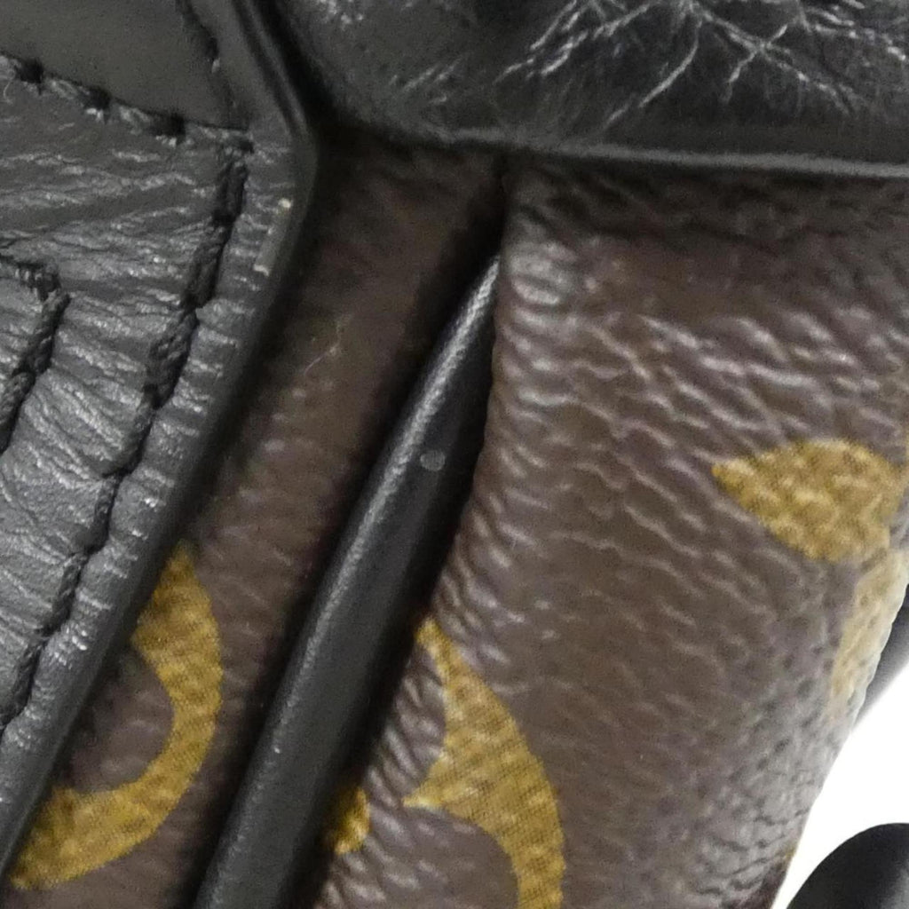 Louis Vuitton Black Brown Coated Canvas Shoulder Bag (Pre-Owned)