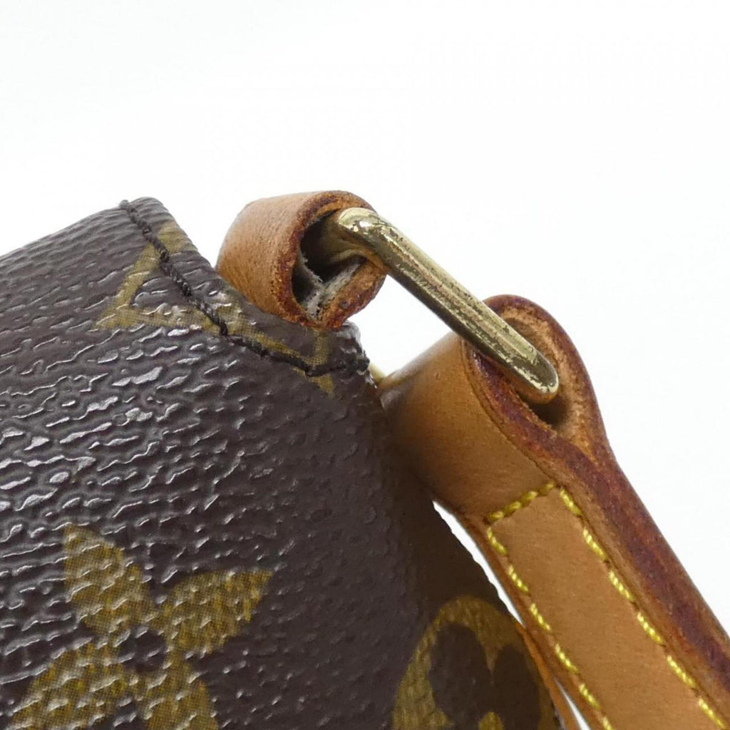 Louis Vuitton Marron Coated Canvas Shoulder Bag (Pre-Owned)