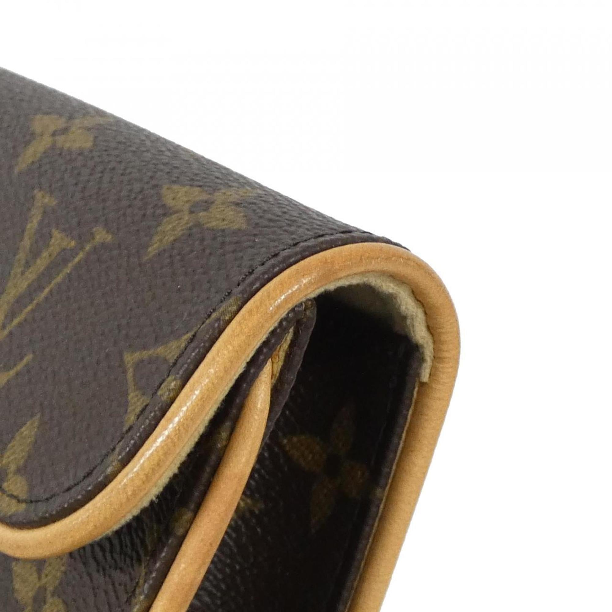 Louis Vuitton Brown Coated Canvas Fanny Pack Pochette (Pre-Owned)