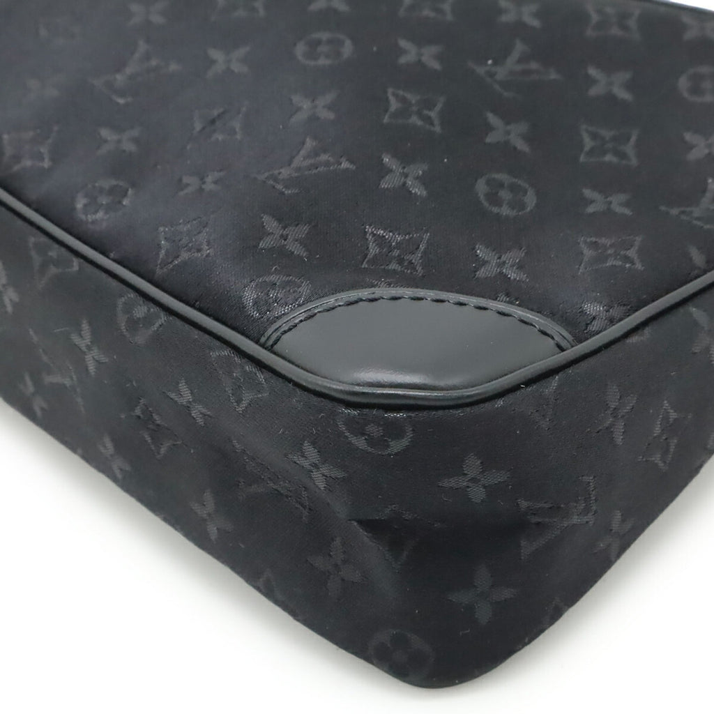 Louis Vuitton Noir Monogram Satin Leather Pouch (Pre-Owned)