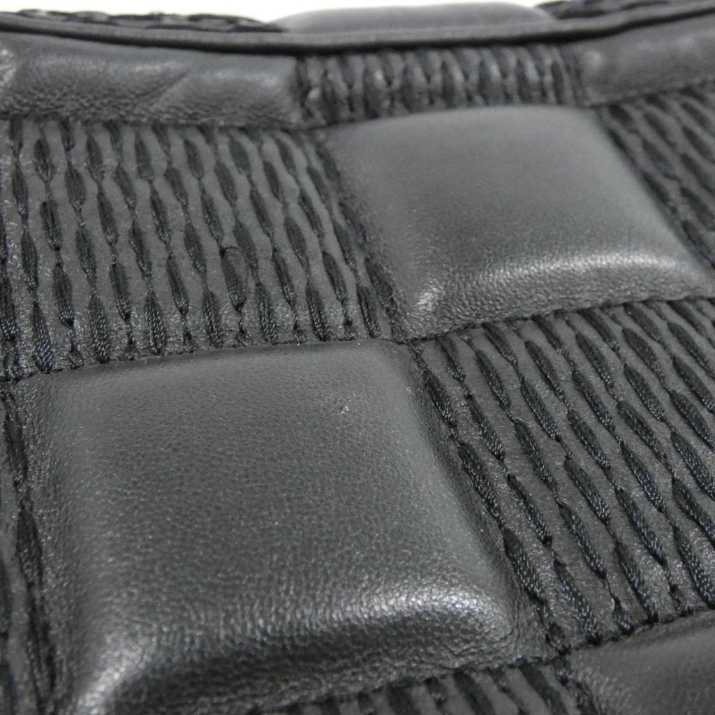 Louis Vuitton Black Leather Shoulder Bag (Pre-Owned)