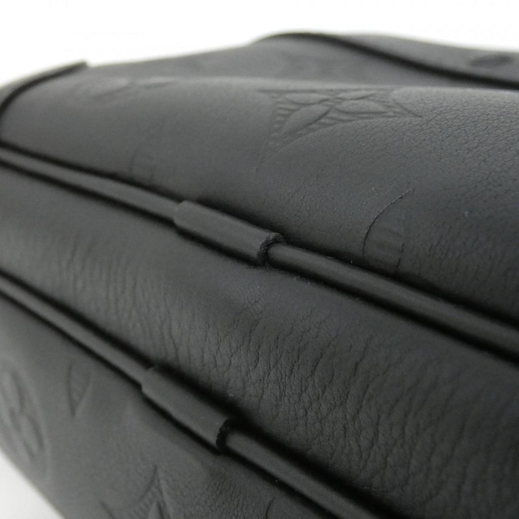 Louis Vuitton Black Leather Shoulder Bag (Pre-Owned)