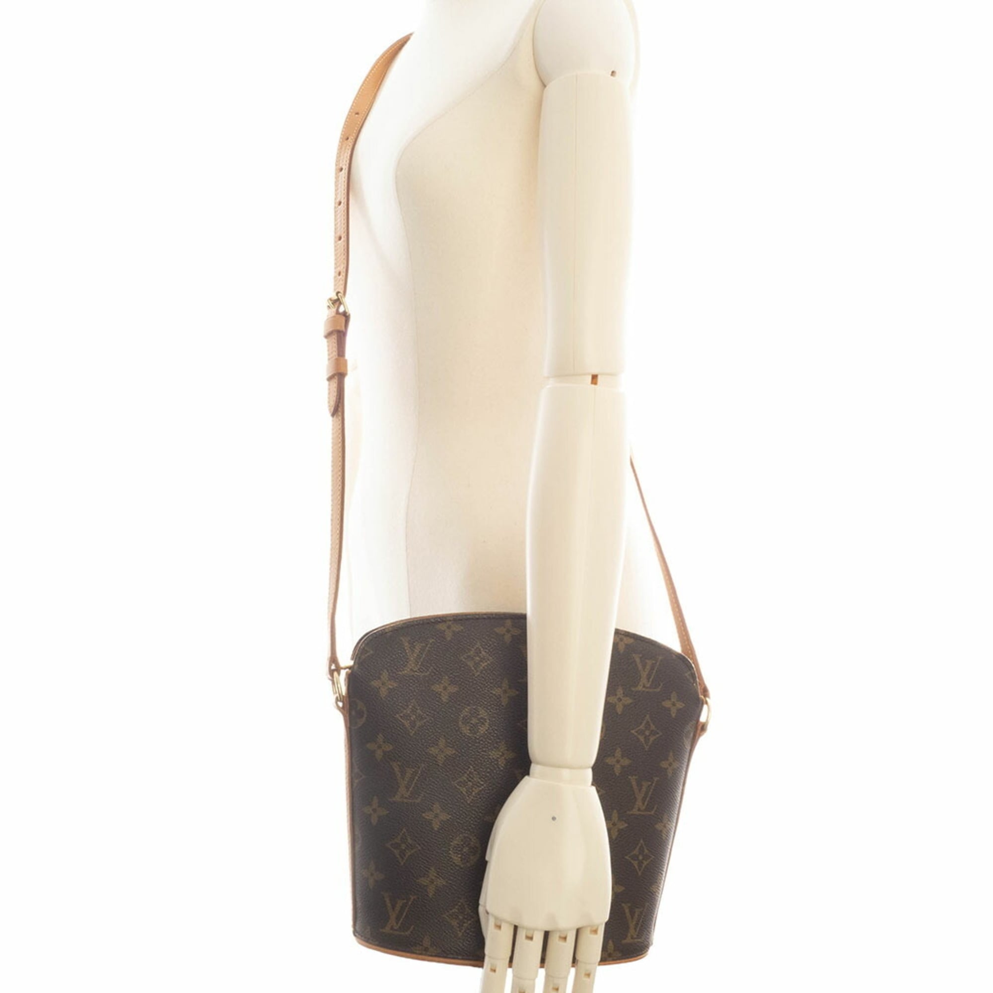 Louis Vuitton Brown Monogram Monogram Canvas Shoulder Bag (Pre-Owned)