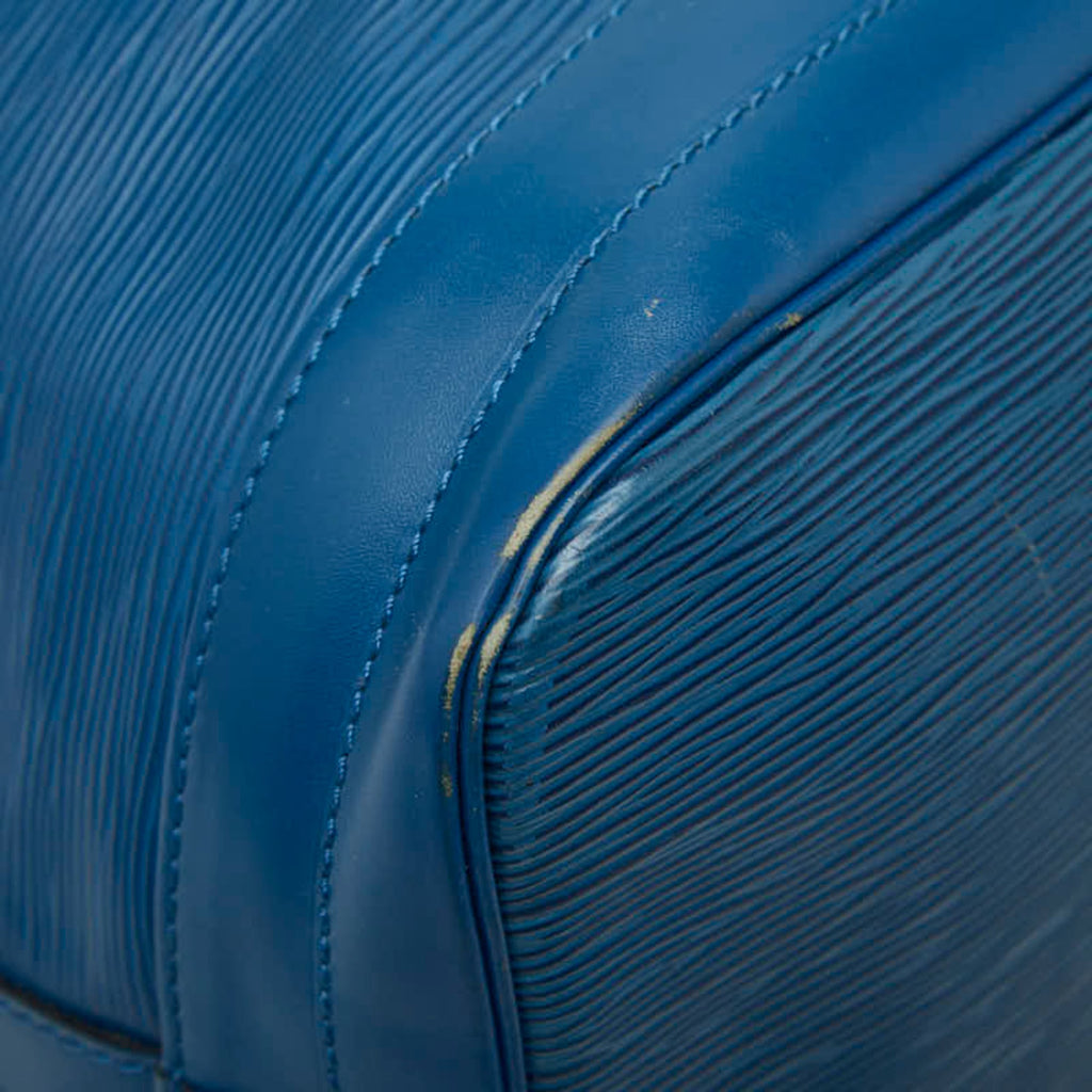 Louis Vuitton Toledo Blue Leather Shoulder Bag (Pre-Owned)