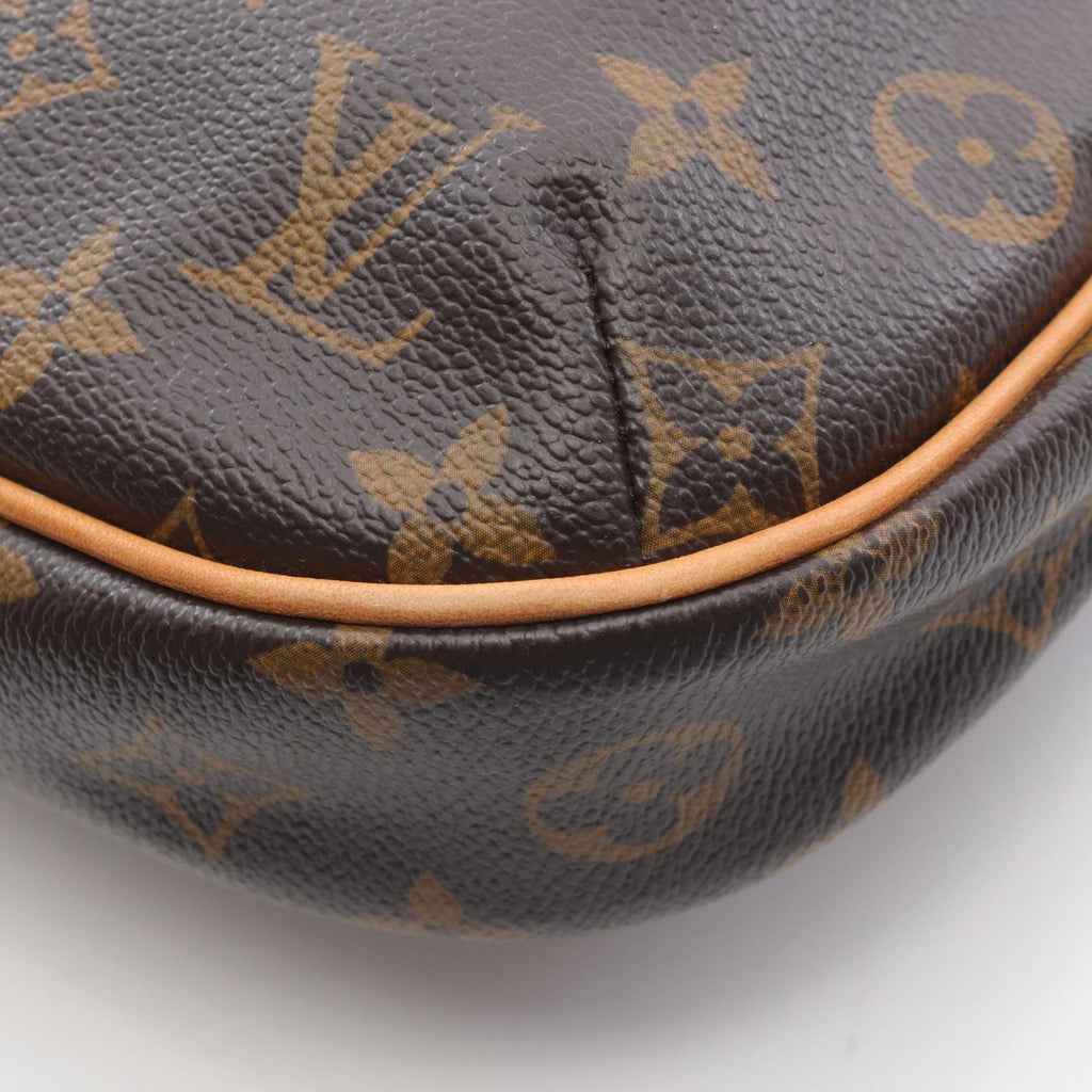 Louis Vuitton Brown Coated Canvas Leather Shoulder Bag (Pre-Owned)