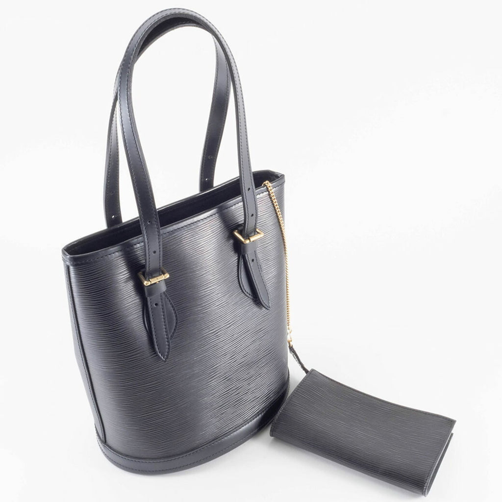 Louis Vuitton Noir Epi Leather Shoulder Bag (Pre-Owned)