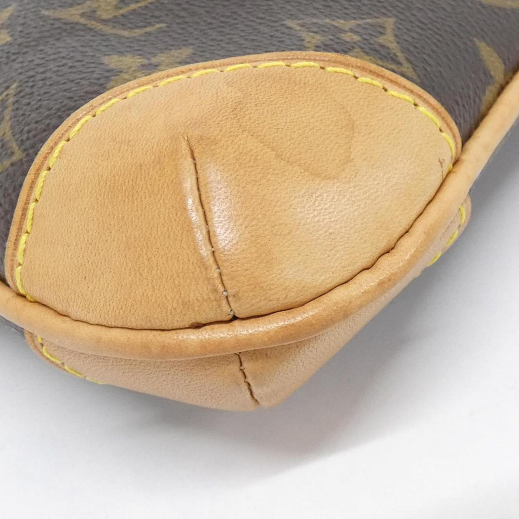 Louis Vuitton Marron Coated Canvas Shoulder Bag (Pre-Owned)