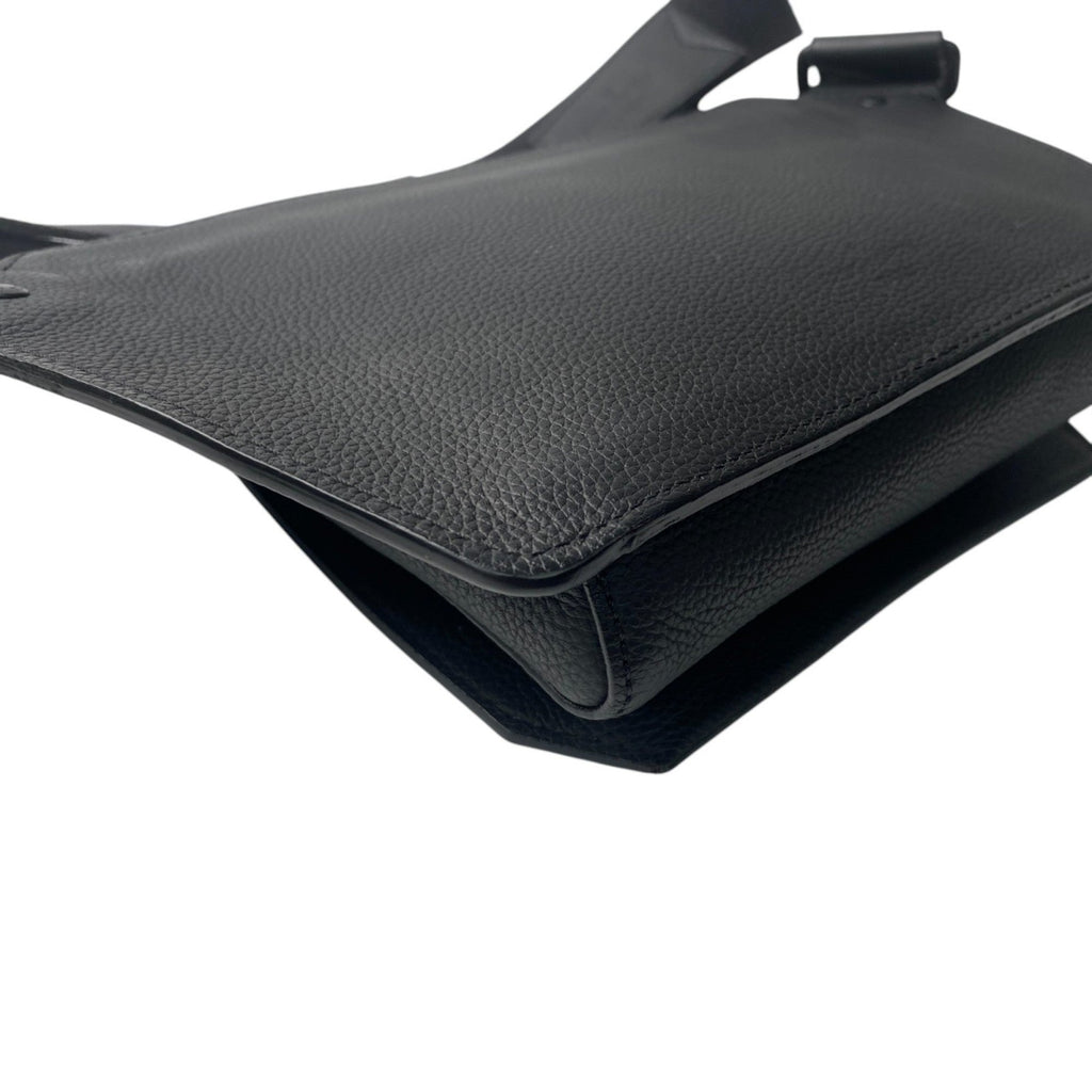 Louis Vuitton Black Leather Sling Bag (Pre-Owned)