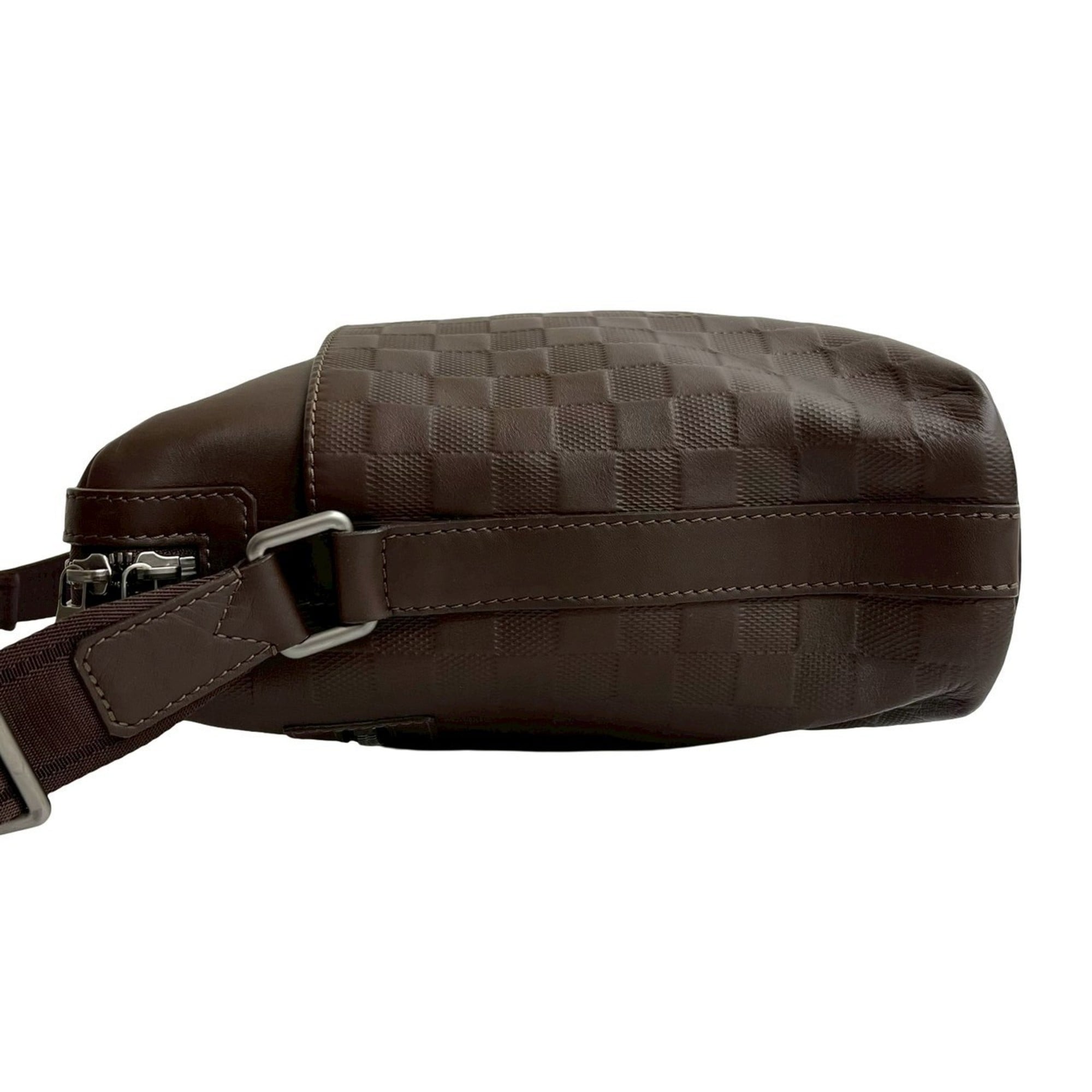 Louis Vuitton Brown Leather Shoulder Bag (Pre-Owned)