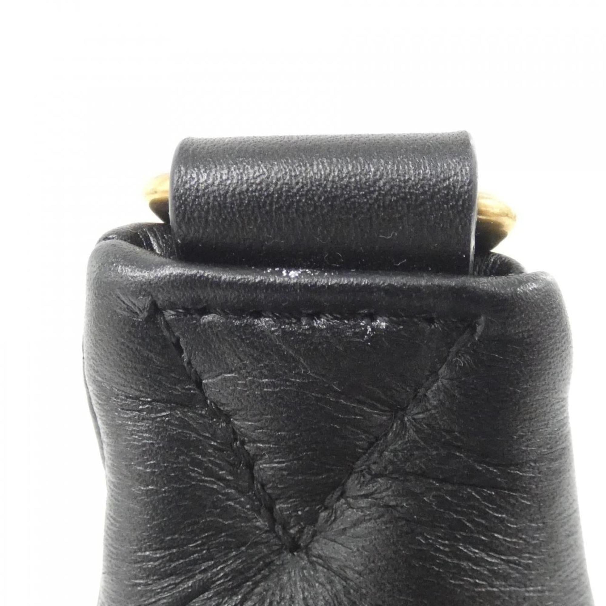 Louis Vuitton Black Leather Shoulder Bag (Pre-Owned)