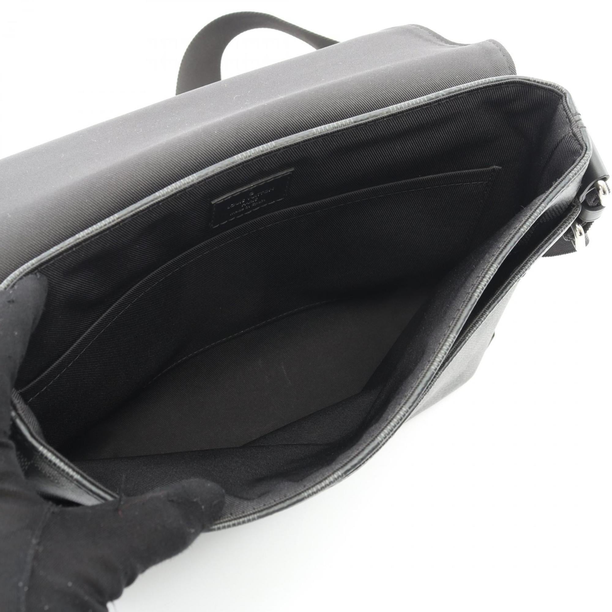 Louis Vuitton Black Coated Canvas Leather Shoulder Bag (Pre-Owned)
