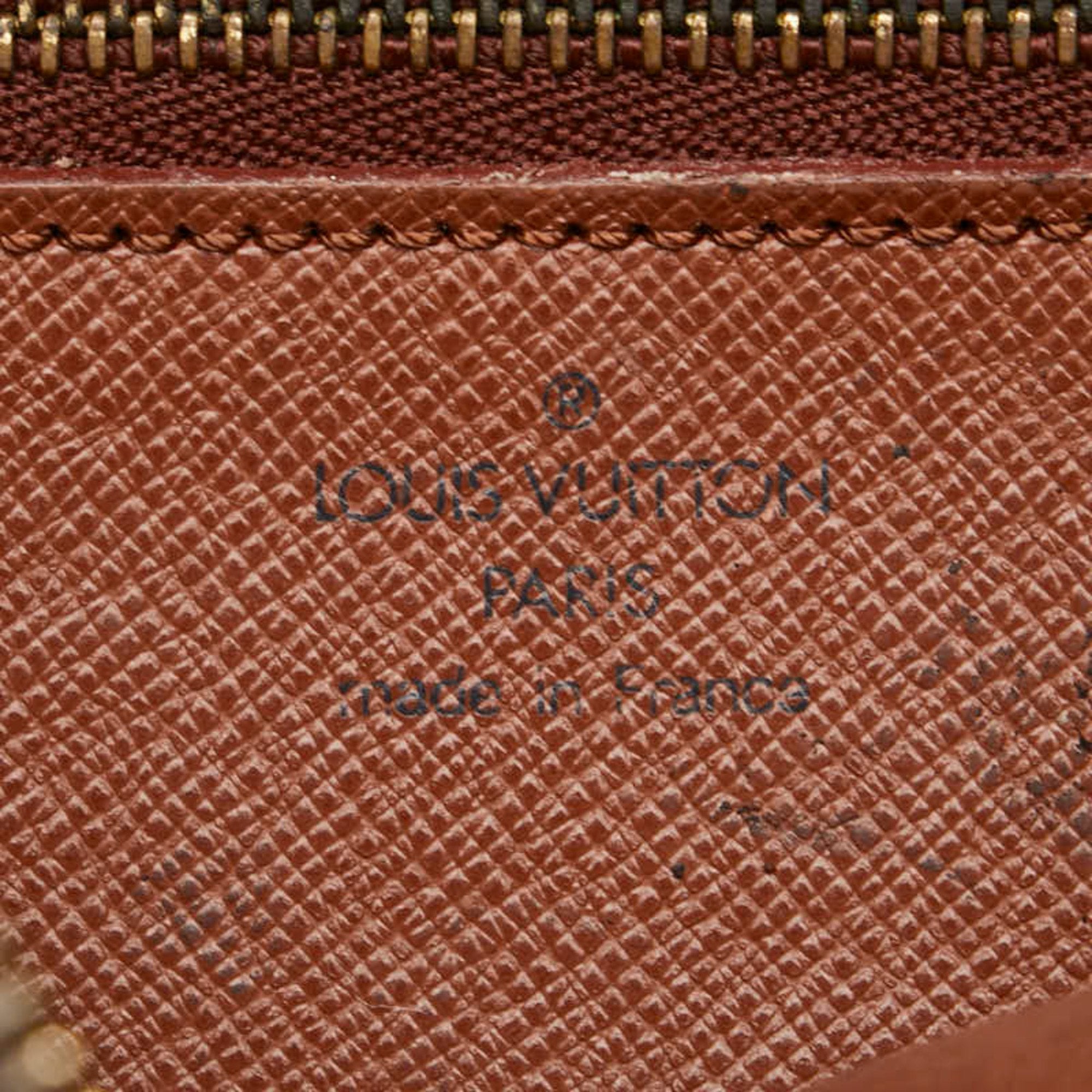 Louis Vuitton Brown Pvc Leather Clutch Bag Handbag (Pre-Owned)