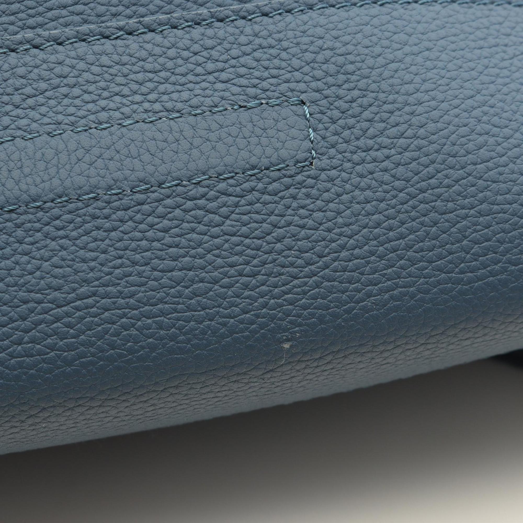Louis Vuitton Green Leather Shoulder Bag (Pre-Owned)
