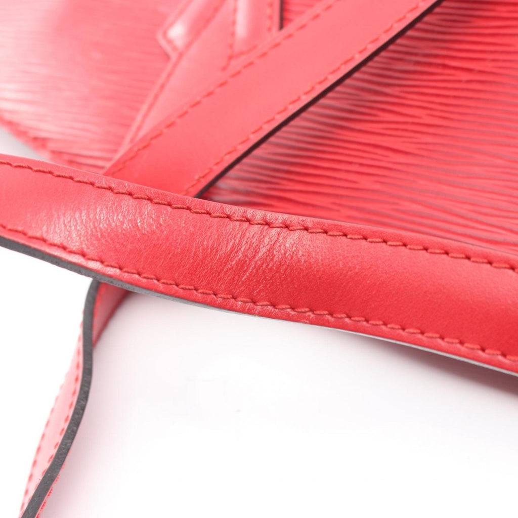 Louis Vuitton Castilian Red Red Color Epi Leather Shoulder Bag (Pre-Owned)