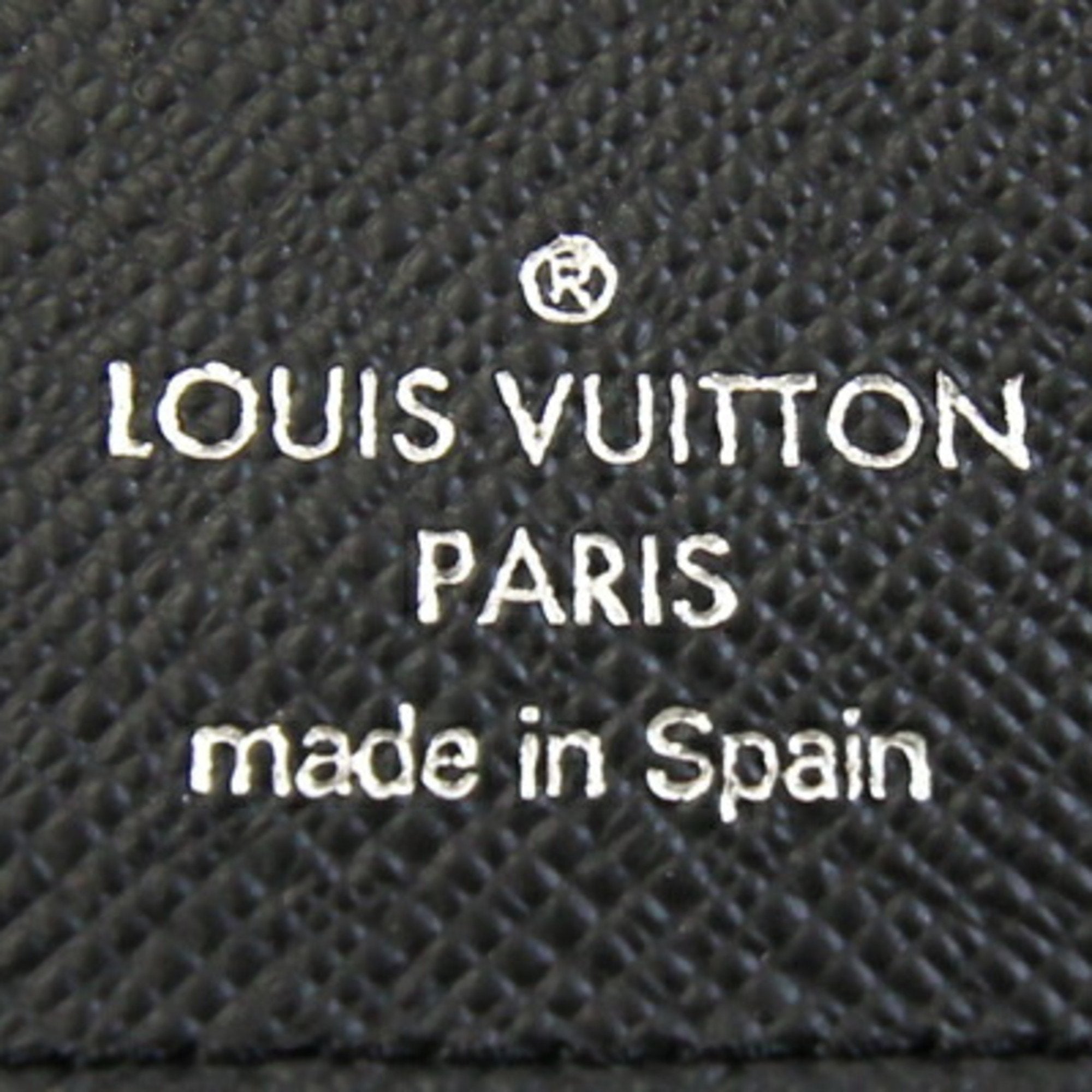 Louis Vuitton Black Noir Epi Leather Long Wallet (Bi-Fold) (Pre-Owned)