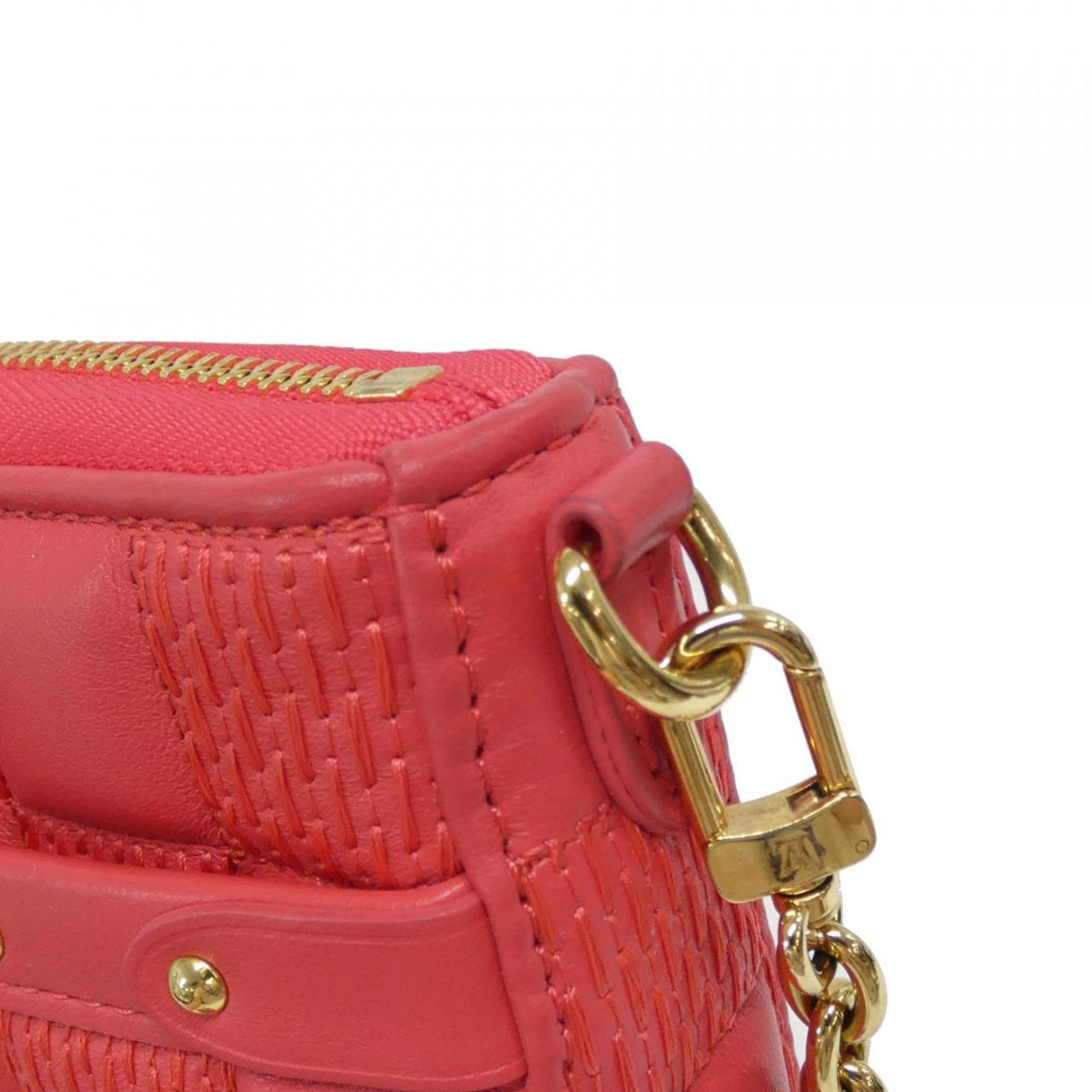 Louis Vuitton Rose Leather Pochette Shoulder Bag (Pre-Owned)