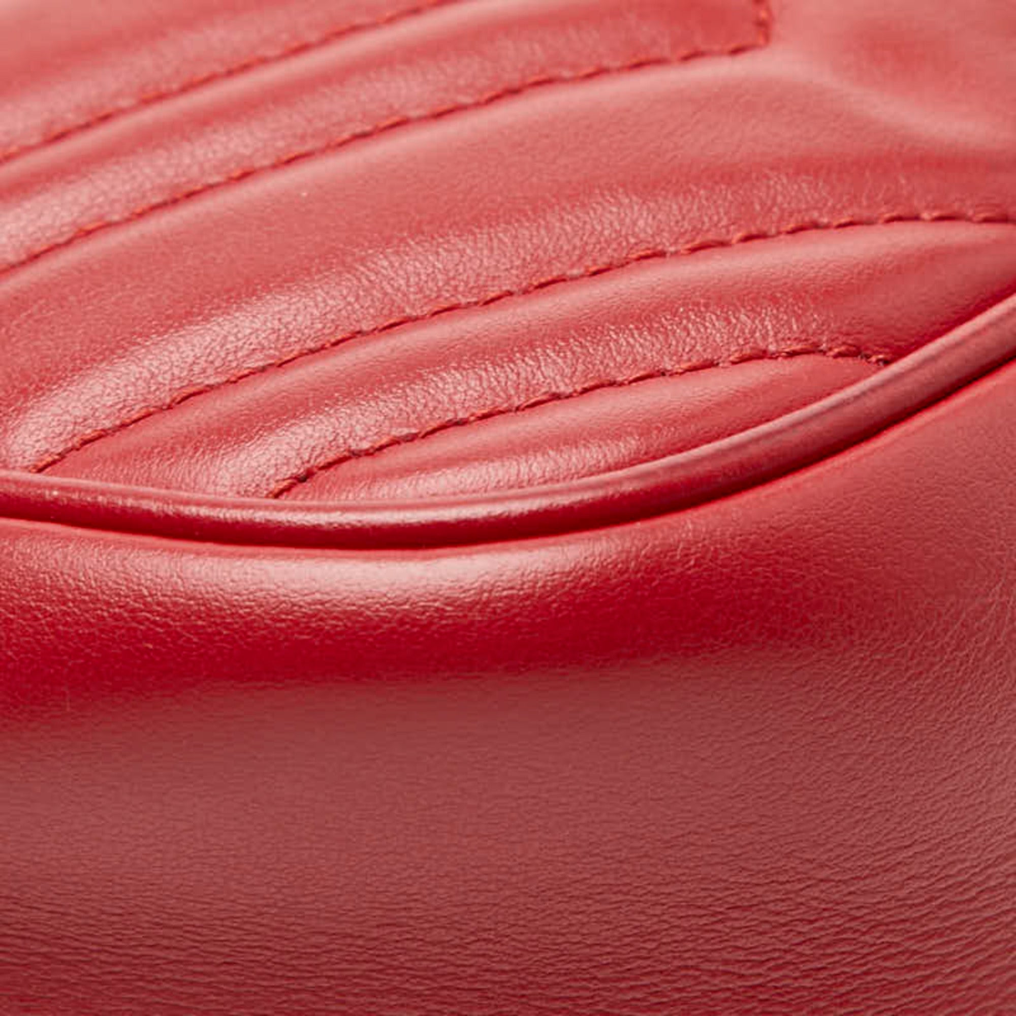 GG Marmont Shoulder Bag Matelasse Leather Small