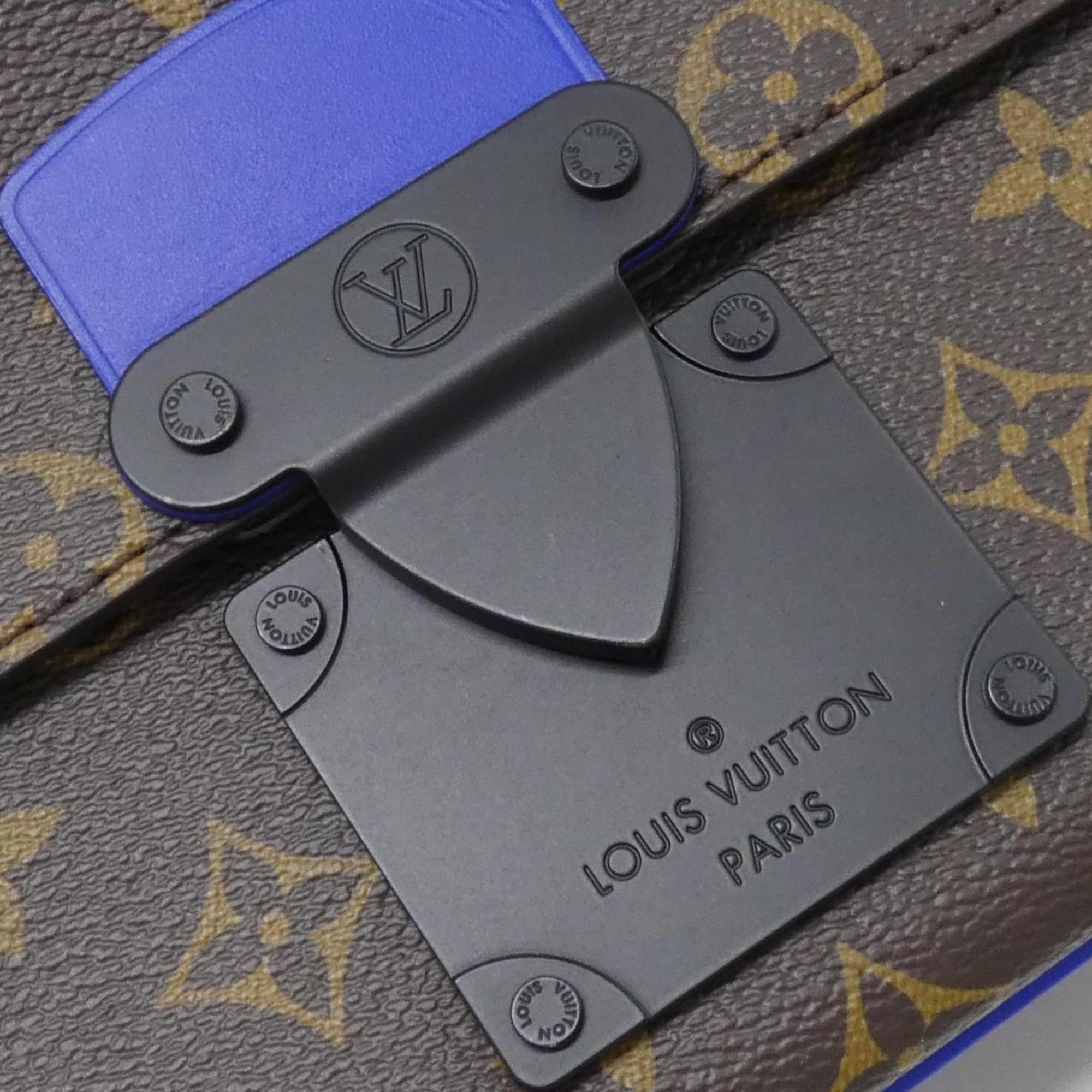 Louis Vuitton Marron Coated Canvas Shoulder Bag (Pre-Owned)