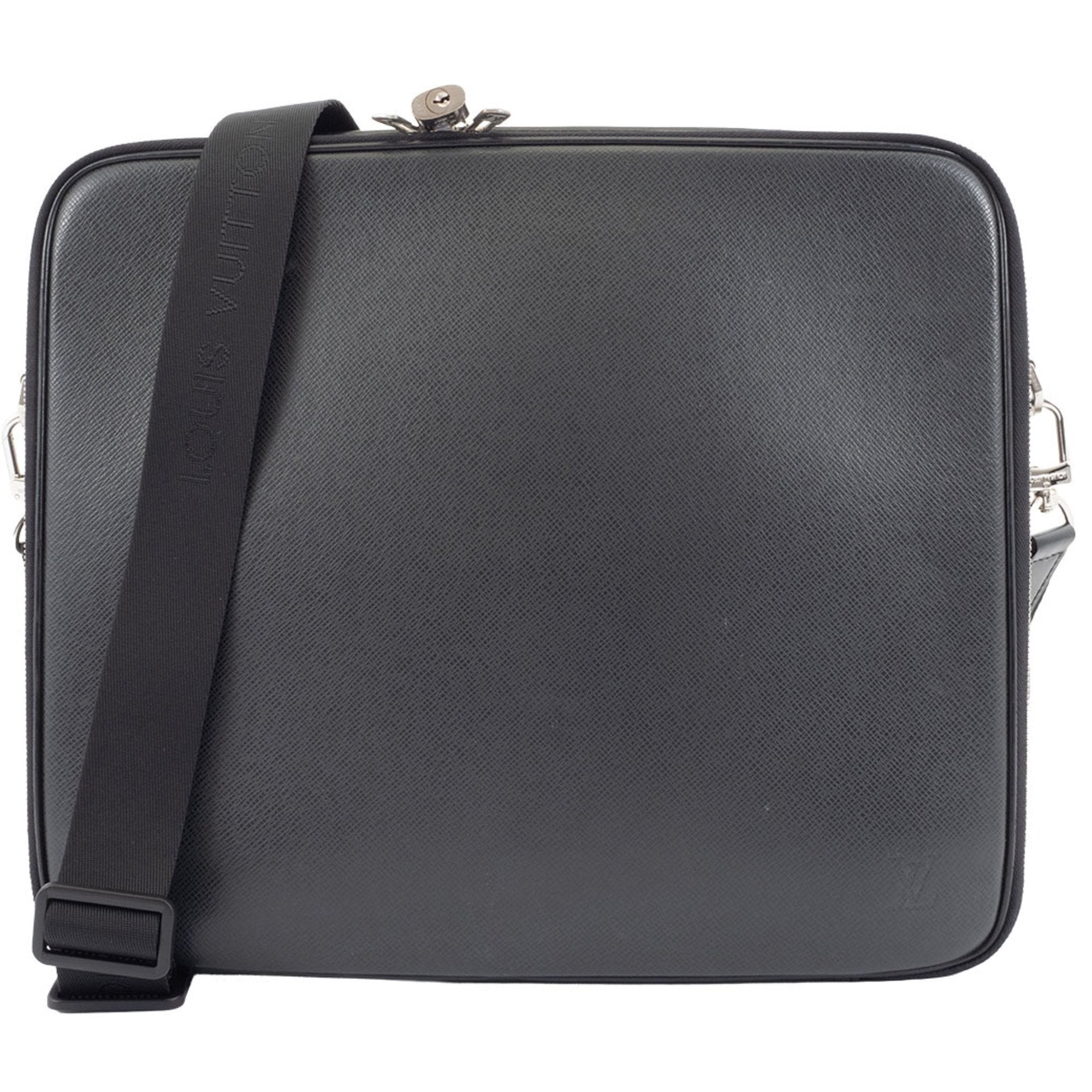 Louis Vuitton Ardoise Taiga Leather Shoulder Bag (Pre-Owned)