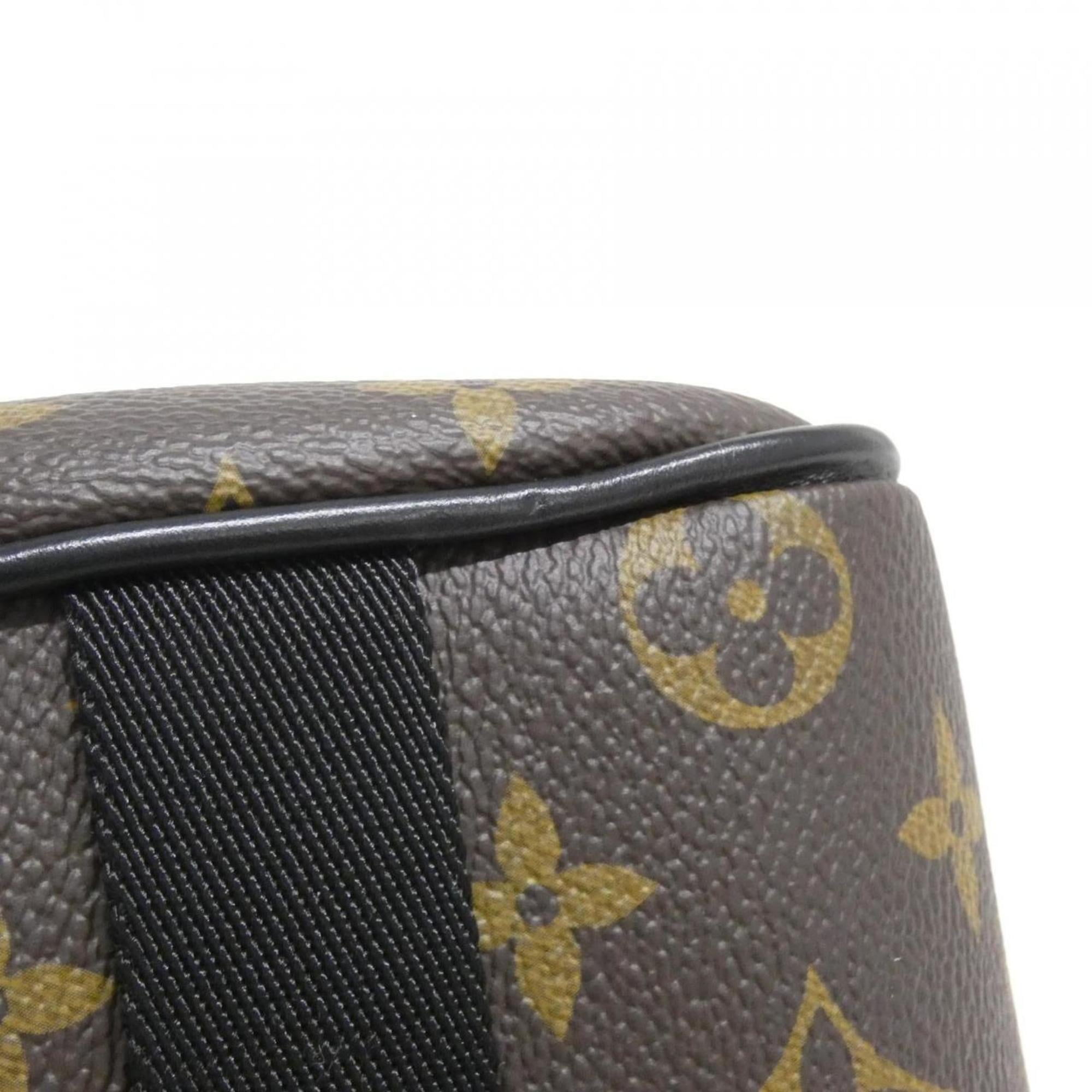 Louis Vuitton Marron Coated Canvas Shoulder Bag (Pre-Owned)