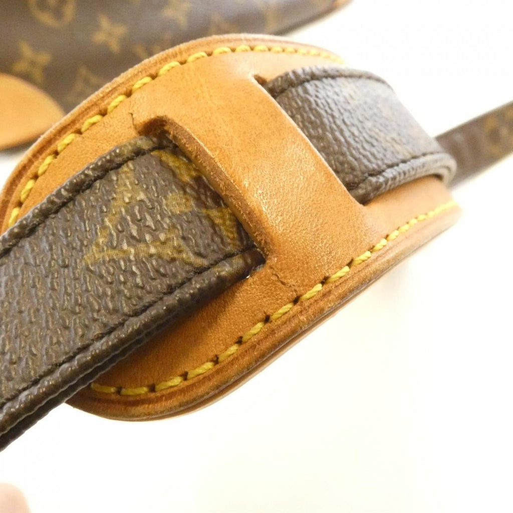 Louis Vuitton Marron Coated Canvas Shoulder Bag (Pre-Owned)