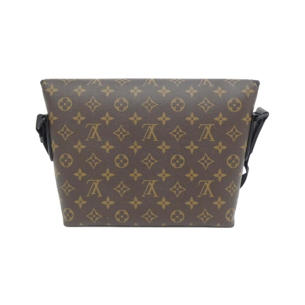 Louis Vuitton Marron Coated Canvas Shoulder Bag (Pre-Owned)