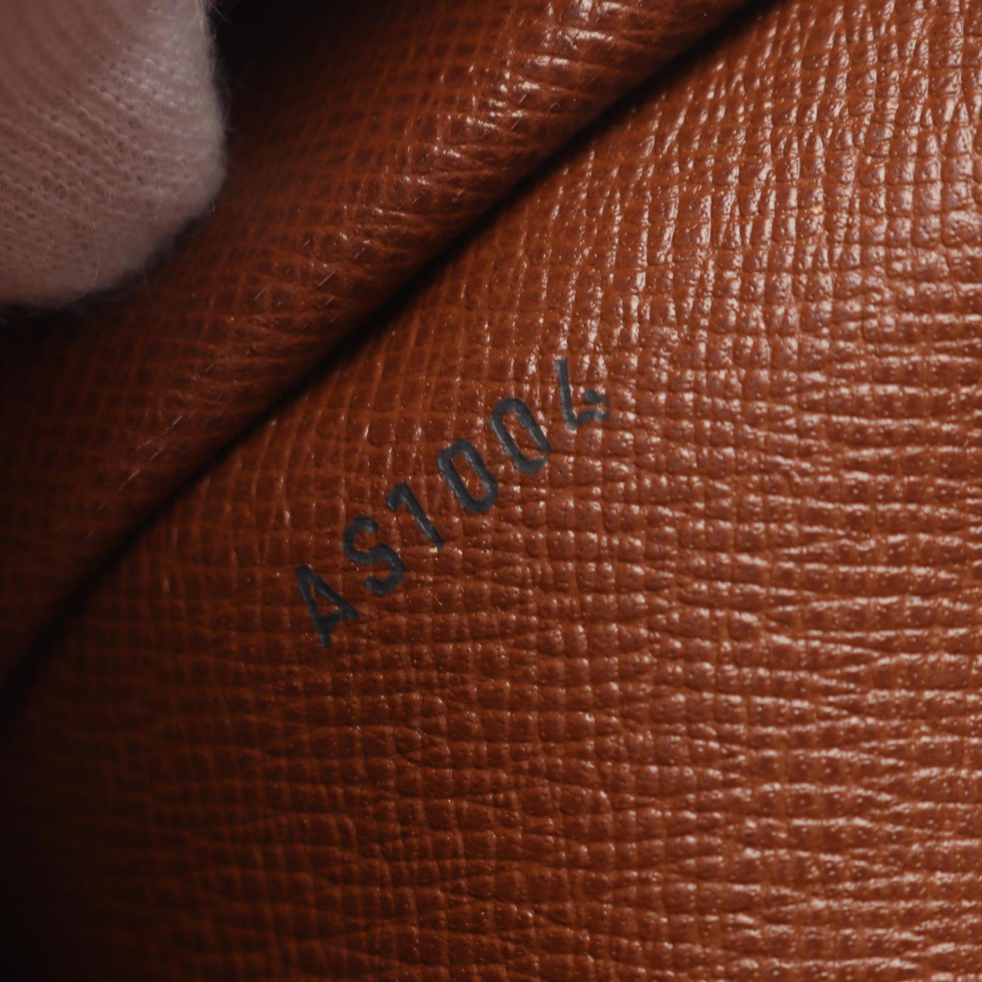 Louis Vuitton Brown Monogram Monogram Shoulder Bag (Pre-Owned)