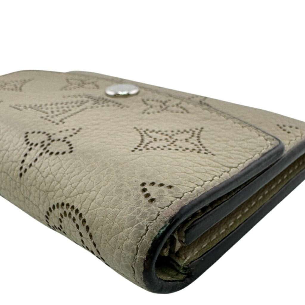 Louis Vuitton Beige Monogram Coin Purse/Coin Case (Pre-Owned)