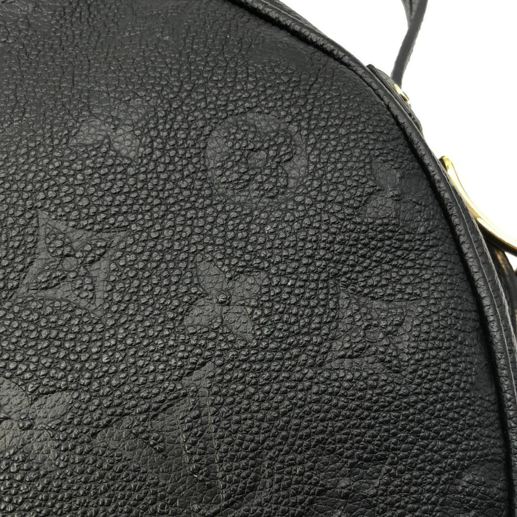 Louis Vuitton Black Leather Shoulder Bag (Pre-Owned)