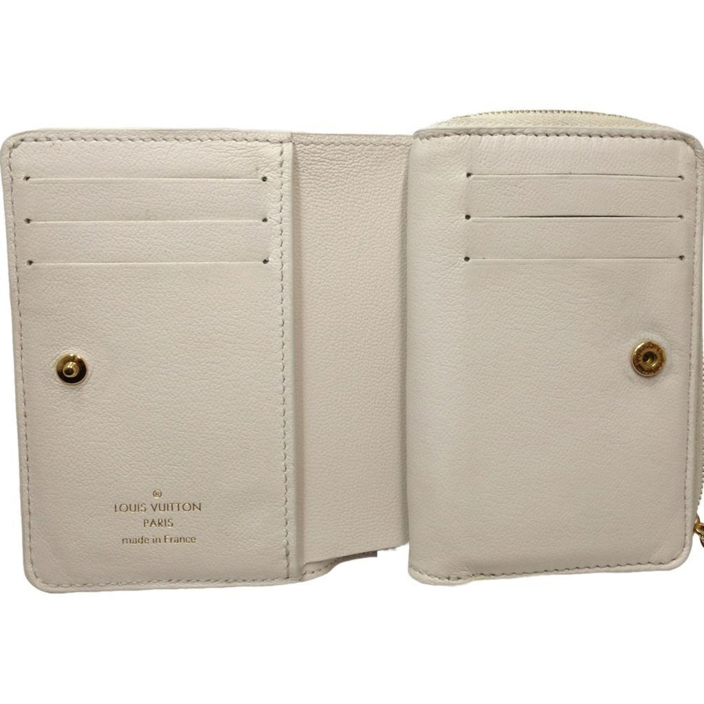 Louis Vuitton Beige Pink Leather Wallet (Bi-Fold) (Pre-Owned)