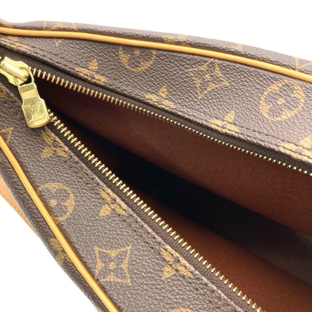 Louis Vuitton Brown Monogram Monogram Shoulder Bag (Pre-Owned)
