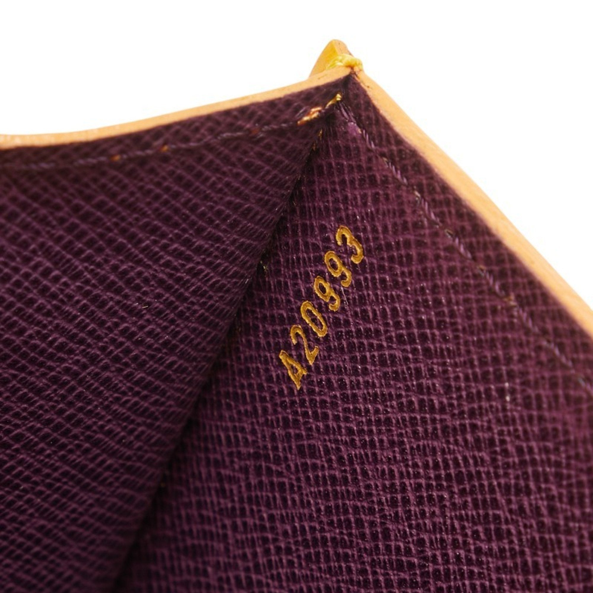 Louis Vuitton Yellow Leather Shoulder Bag (Pre-Owned)