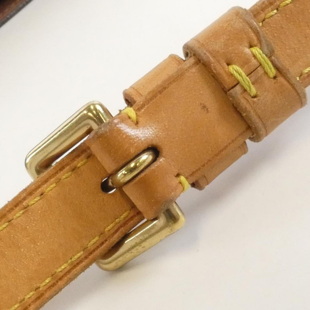 Louis Vuitton Marron Coated Canvas Shoulder Bag (Pre-Owned)