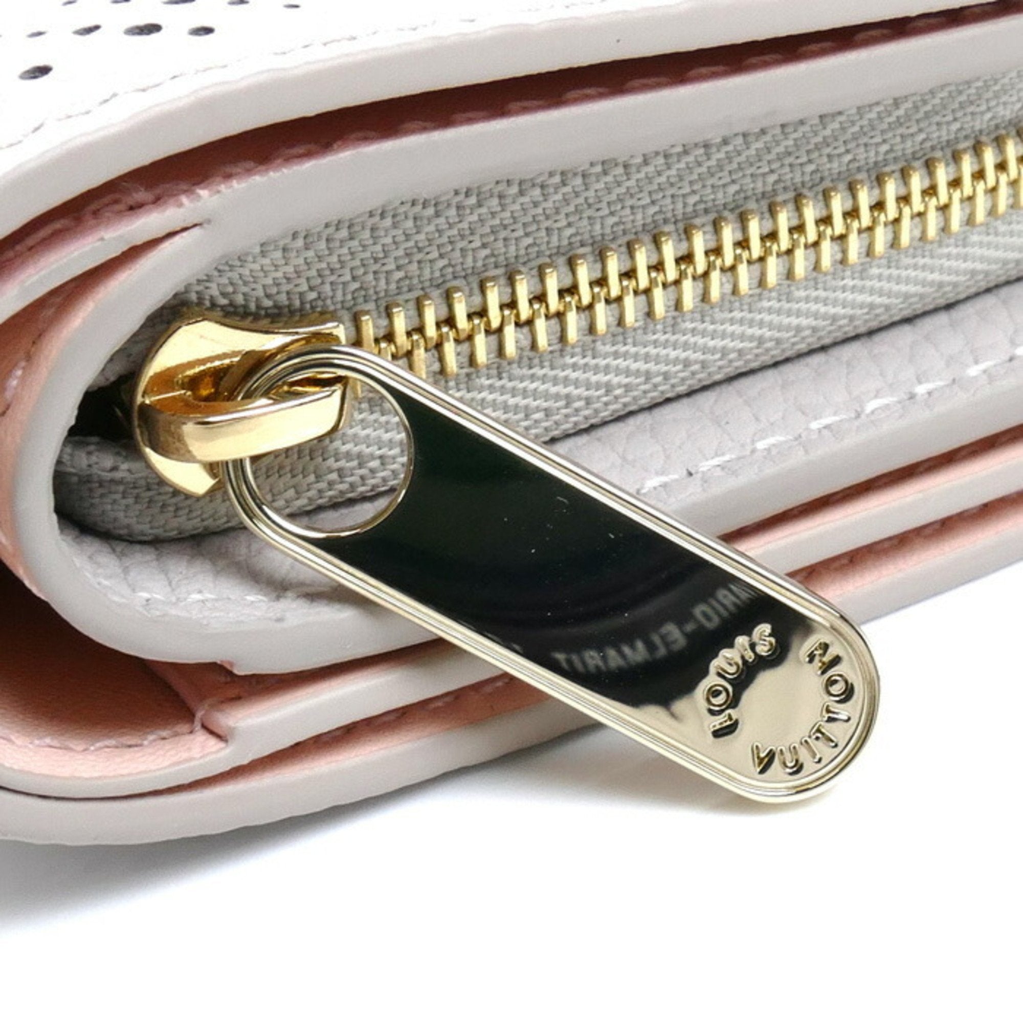 Louis Vuitton Grayish Pink Mahina Leather Wallet (Bi-Fold) (Pre-Owned)