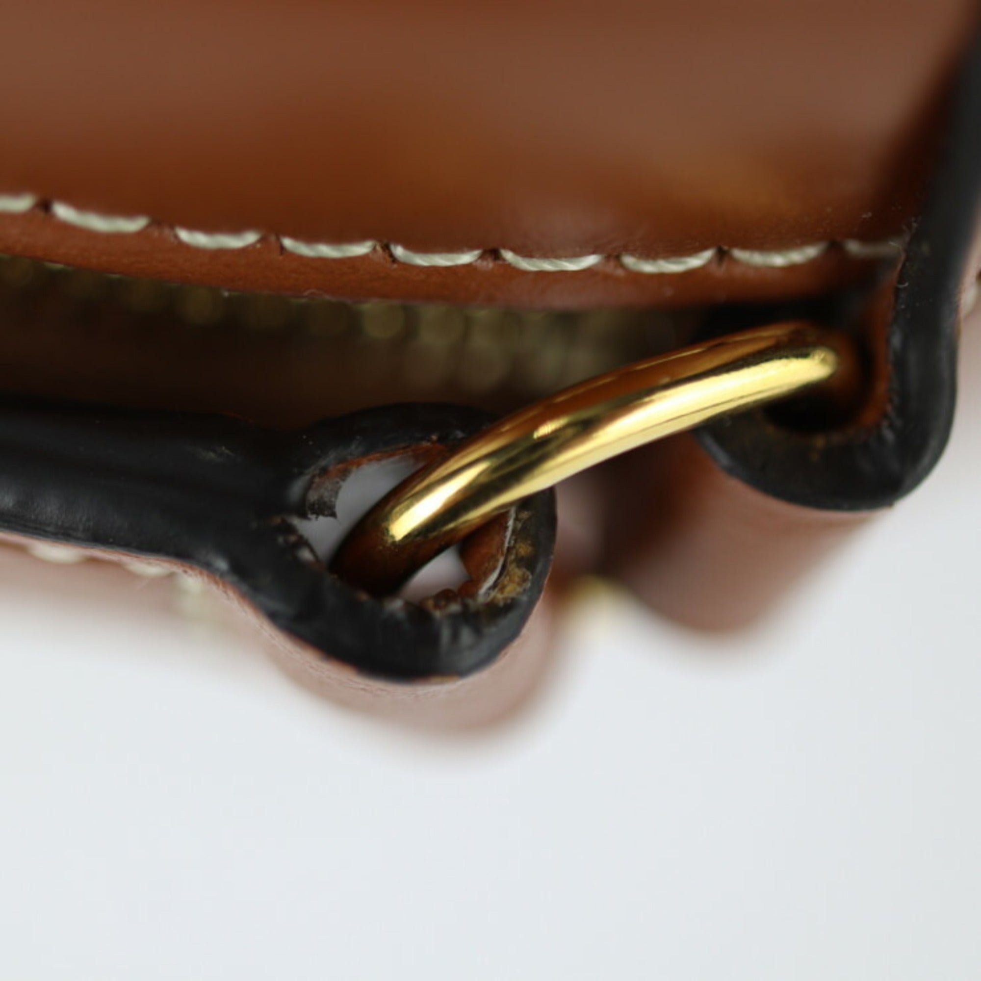 Triomphe Oval Crossbody Bag Leather