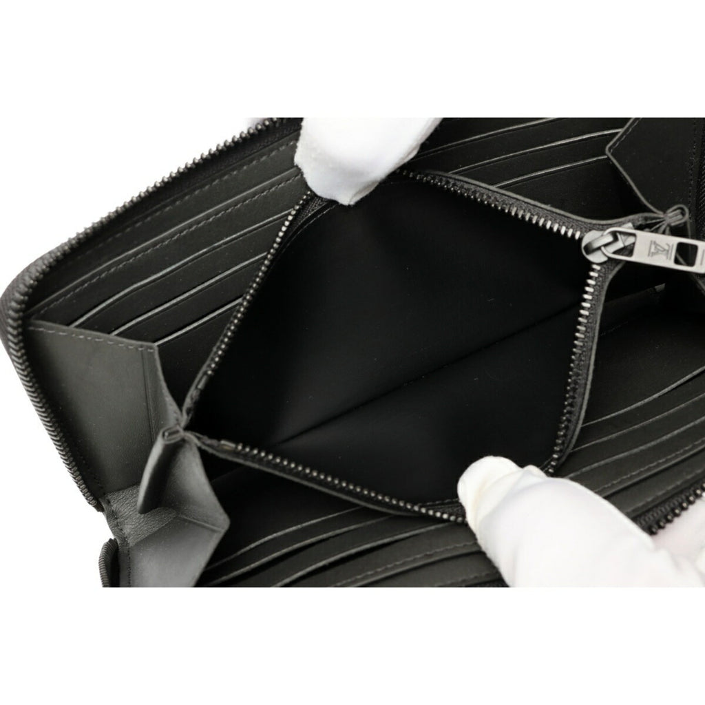 Louis Vuitton Black Noir Leather Long Wallet (Bi-Fold) (Pre-Owned)