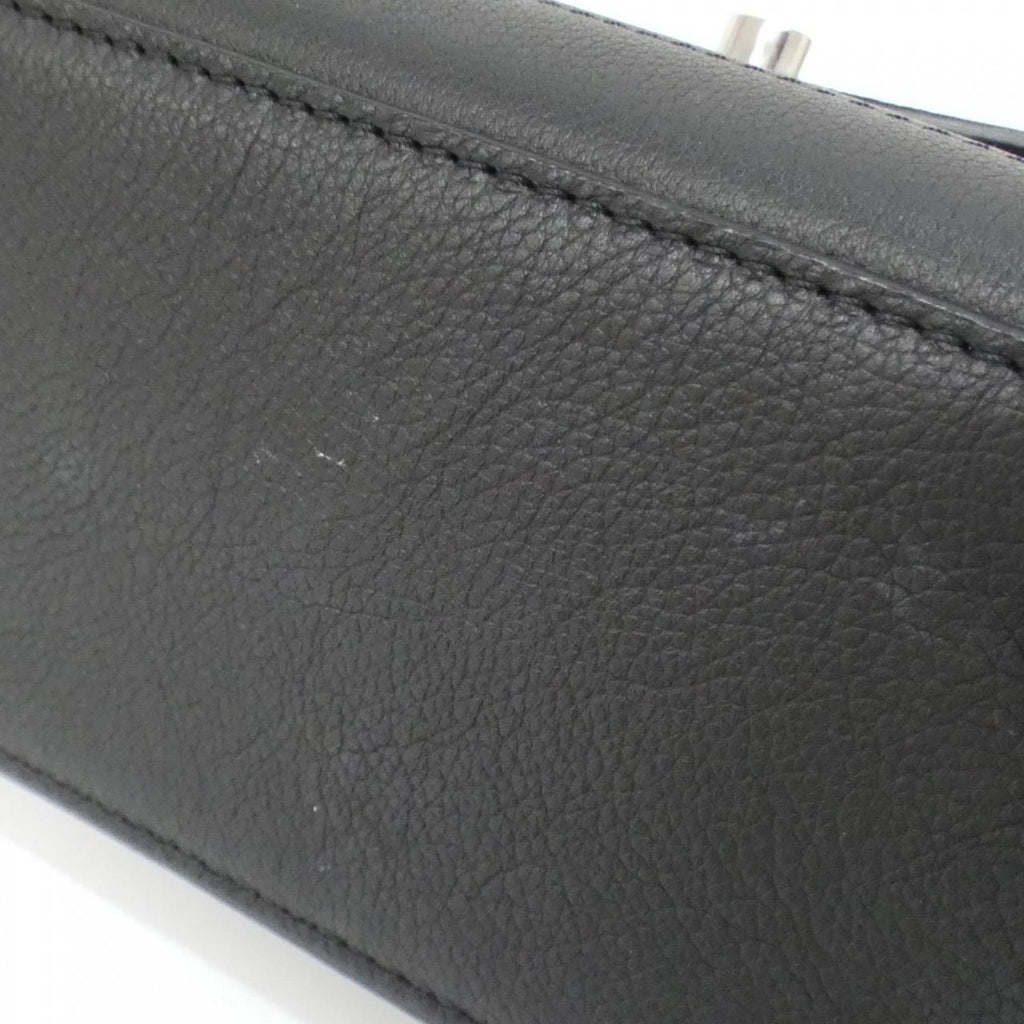 Louis Vuitton Black Handbag (Pre-Owned)