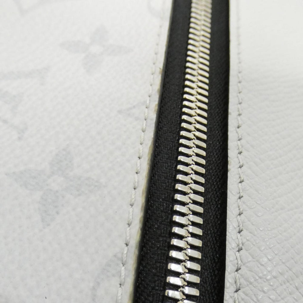 Louis Vuitton White Taigarama Shoulder Bag (Pre-Owned)