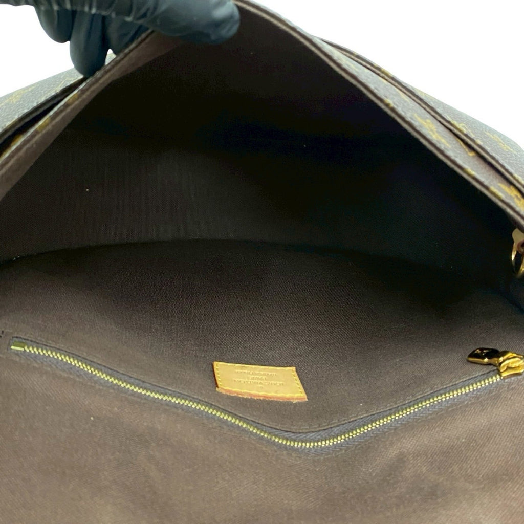 Louis Vuitton Brown Leather Pvc Pochette Shoulder Bag (Pre-Owned)
