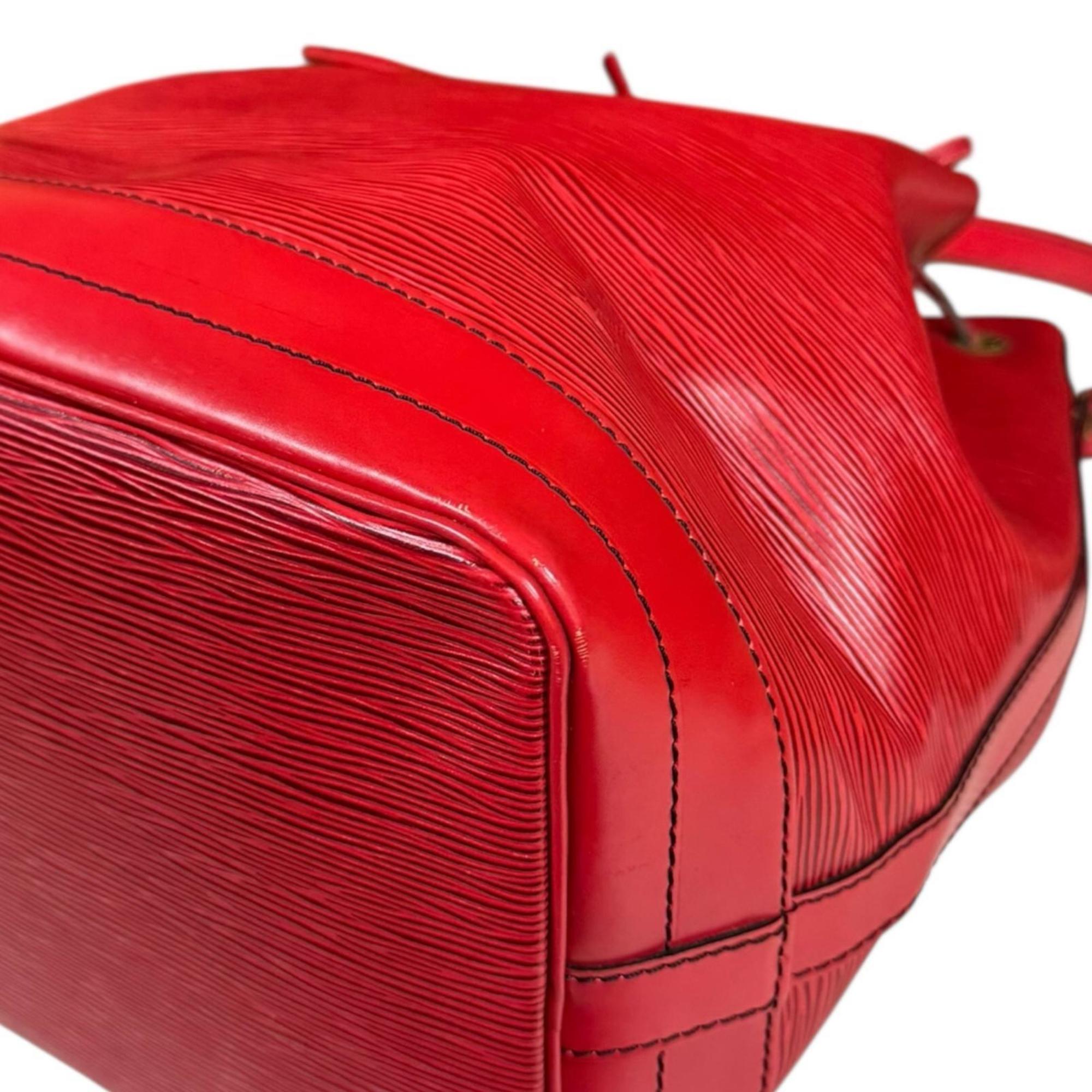 Louis Vuitton Castilian Red Red Color Epi Leather Shoulder Bag (Pre-Owned)