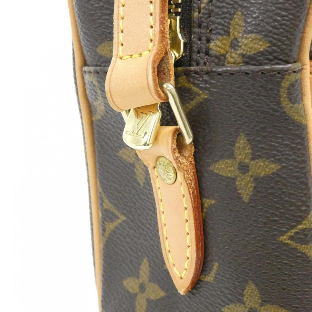 Louis Vuitton Brown Coated Canvas Shoulder Bag (Pre-Owned)